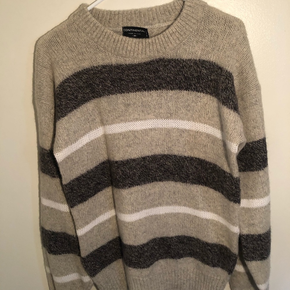 Grey sweater